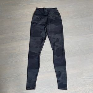 Alo Camo High-Rise Yoga legging XS